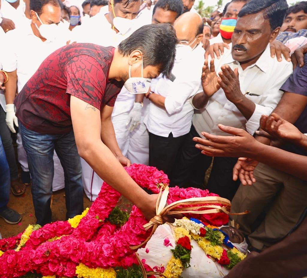 ‘நீட் தேர்வால் இன்னொரு உயிர் போகவேணாம்’ என்கிற தாயின் கதறல் அடிமைகளுக்கு கேட்குமா? :   உதயநிதி ஸ்டாலின்