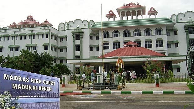 தமிழக காவல்துறைக்கு உலக அரங்கில் உள்ள சிறப்பான பெயருக்கு களங்கம் வர அனுமதிக்கக்கூடாது: நீதிபதிகள் கருத்து