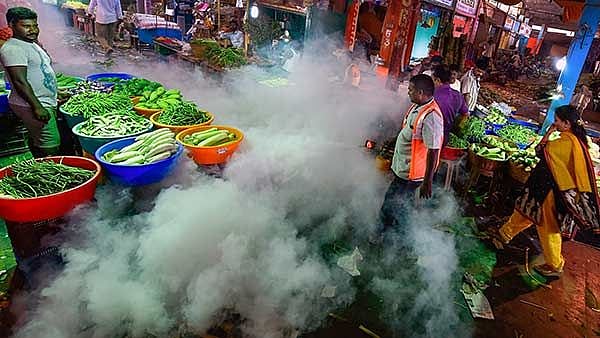 5 மாதங்களுக்குப் பிறகு கோயம்பேடு காய்கறி மார்க்கெட் மீண்டும் திறப்பு : பல்வேறு கட்டுப்பாடுகள் விதிப்பு!