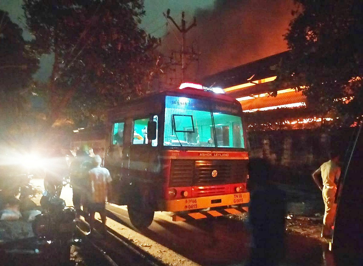 நேற்று ICF தொழிற்சாலையில் தீ  விபத்து.. இன்று பாதுகாப்பு பணியில் இருந்த RPF வீரர் தற்கொலை : நடந்தது என்ன?