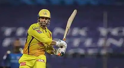 'இதற்குப் பெயர் தலைமை அல்ல!’ - தோனியை சாடும் கம்பீர்