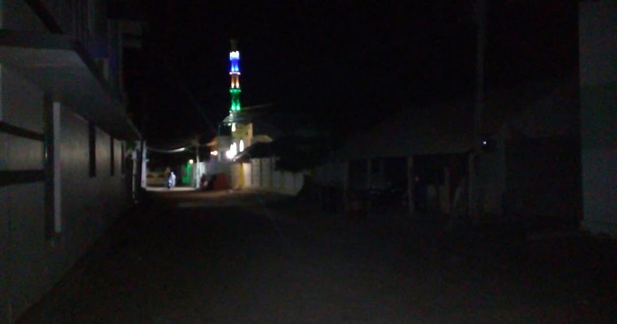 இருட்டில் கிடக்கும் மாநகராட்சி : மின் விளக்குகளை சீரமைப்பதில் ஏன் அலட்சியம் ? - கோவை தி.மு.க MLA கேள்வி!