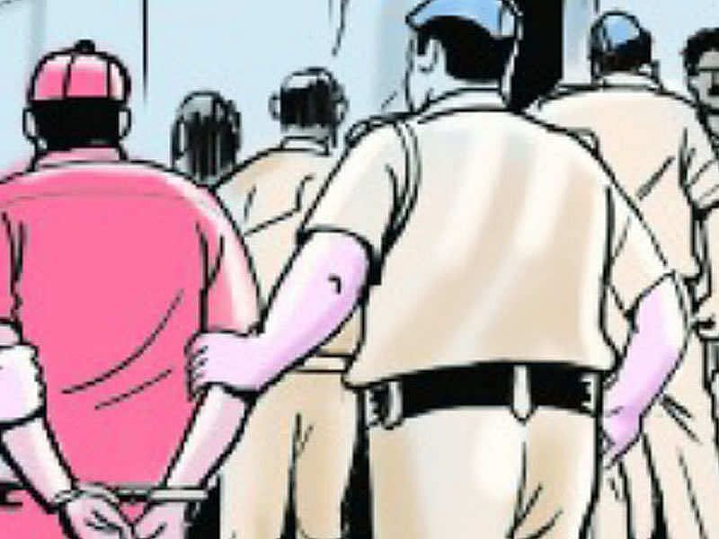 திருடச் சென்ற வீட்டில் மது போதையில் தூங்கிய பொறியியல் பட்டதாரி இளைஞர் கைது!