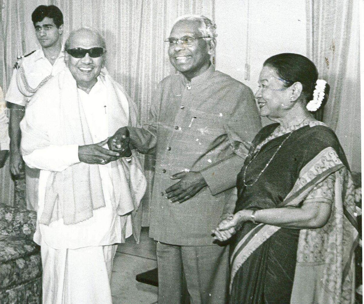 கே.ஆர்.நாராயணனின் சமூகநீதி தீபத்தை கையில் ஏந்தி செல்லவேண்டிய காலகட்டமிது - நினைவுக்கூர்ந்த மு.க.ஸ்டாலின்