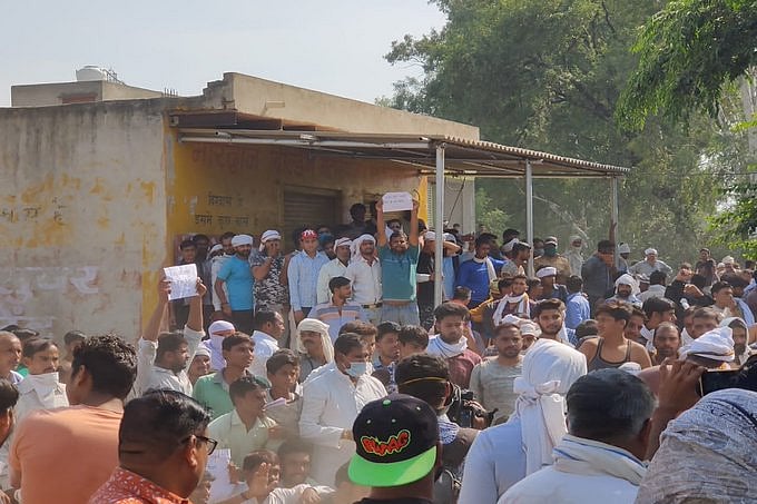 ஹத்ராஸ் வழக்கில் கைது செய்யப்ப்பட்டவர்களுக்கு ஆதரவாக ஆர்.எஸ்.எஸ் மற்றும் பா.ஜ.க ஆதரவாளர்கள் போராட்டம்!