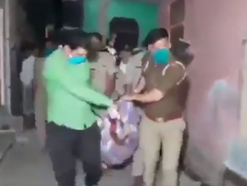 ஈவ்டீசிங் செய்ததற்கு பதிலடி கொடுத்ததால்  சிறுமியை சுட்டுக்கொன்ற ரவுடிகள்.. உ.பியில் தொடரும் கொடூரம்!