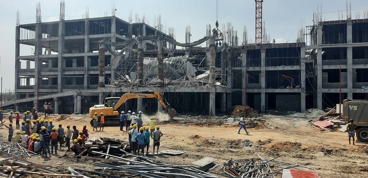 புதிதாக கட்டப்பட்டுவரும் அரசு மருத்துவக் கல்லூரி கட்டிடம் சரிந்து விபத்து : அ.தி.மு.க ஆட்சியின் அவலம்!