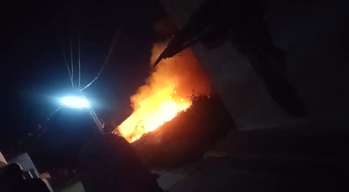 “தீபாவளி பண்டு சீட்டுக்காக வாங்கி வைக்கப்பட்ட பட்டாசுகள் வெடித்து தீ விபத்து” : 2 பேர் உடல் கருகி பலி!