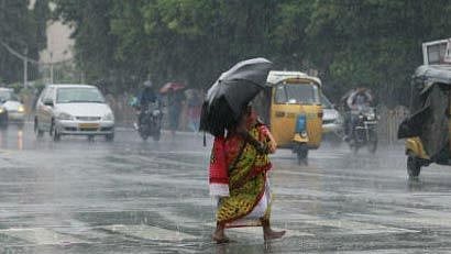 தமிழகத்தில் அடுத்த 48 மணிநேரத்தில் 13 மாவட்டங்களில் மழை; மீனவர்களுக்கு எச்சரிக்கை - சென்னை வானிலை தகவல்