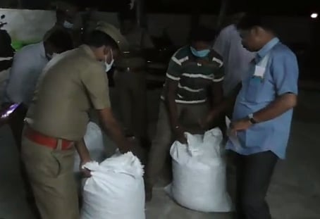 சென்னை தலைமை செயலகம் அருகே கஞ்சா விற்பனை : தட்டிக்கேட்ட பெண்ணுக்கு அறிவால் வெட்டு !