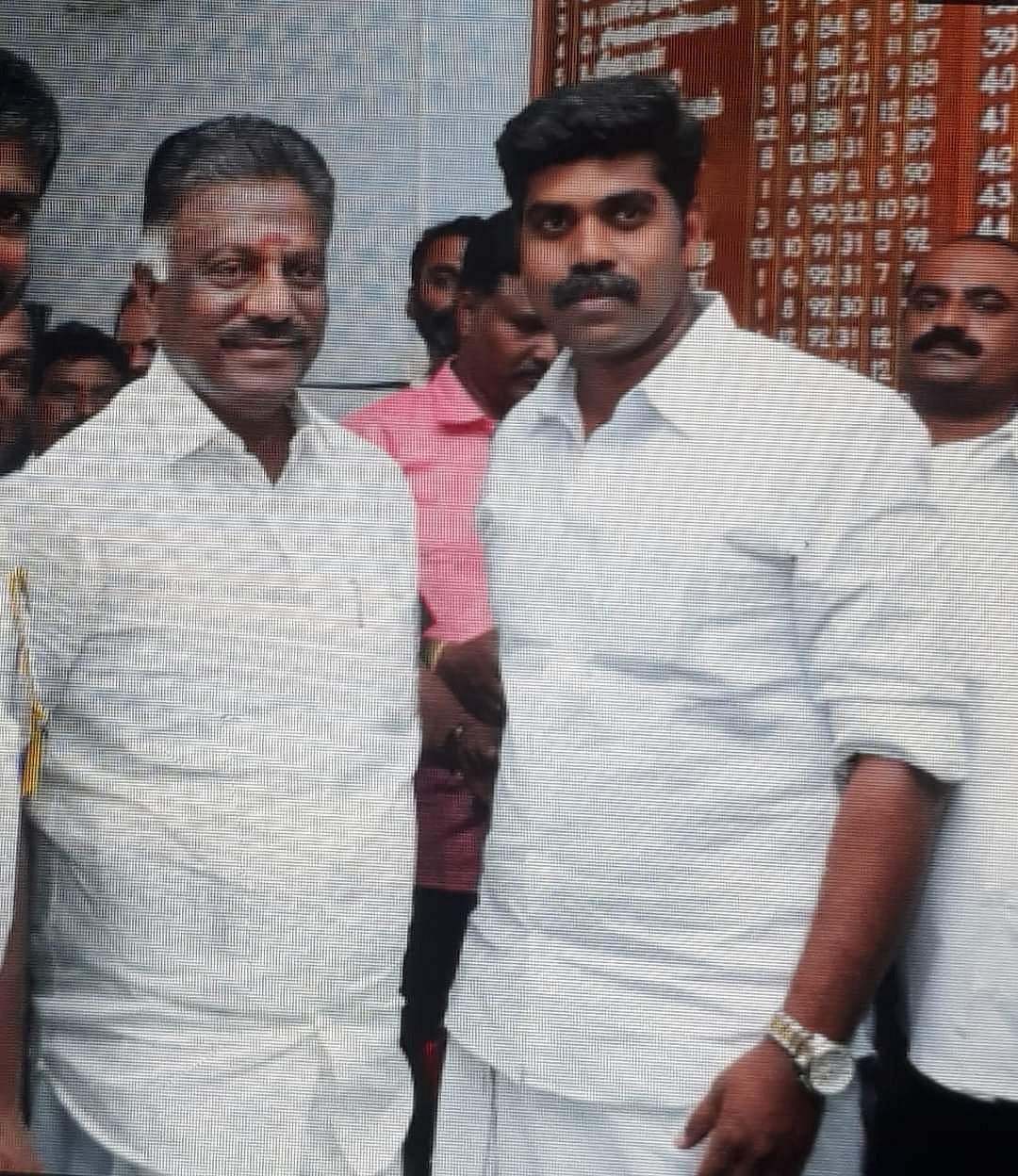 சிறுமியை மிரட்டி கூட்டு பாலியல் வல்லுறவில் ஈடுபட்ட அ.தி.மு.க பிரமுகர்கள்: போக்சோ சட்டத்தில் 3 பேர் கைது!