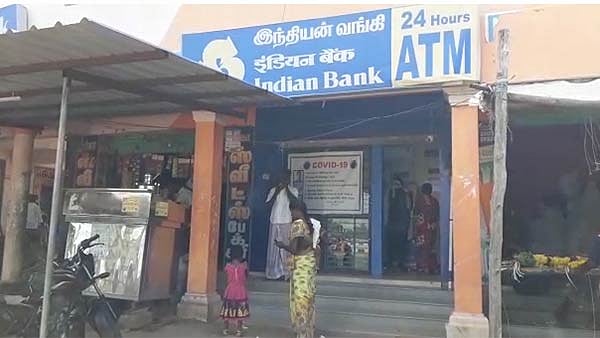 இந்தியன் வங்கி ஏ.டி.எம் ரசீதில் இந்தி திணிப்பு - தமிழகத்தின் மீது மொழிரீதியாக தொடர் தாக்குதல்!?