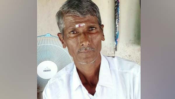 மீண்டும் சாதி ஆதிக்க கொடுமை : செயலாளர் பதவிக்கேட்டு, தலித் ஊராட்சி மன்ற தலைவரை மிரட்டும் அ.தி.மு.க-வினர்!