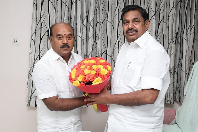 2 லட்சம் கூட செலவாகாத குடிநீர் தொட்டிக்கு ரூ.7.70 லட்சம் செலவா? : அ.தி.மு.க MLA மீது ஊழல் குற்றச்சாட்டு!