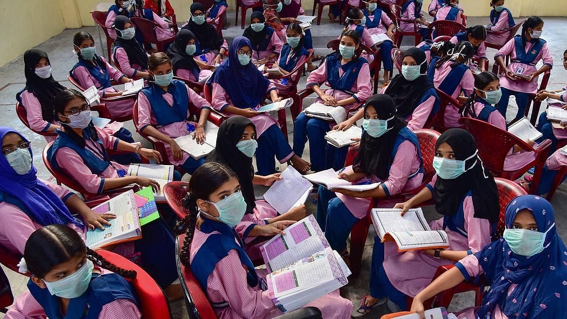 “விபரீதம் தெரியாமல் பள்ளிகளை திறந்த பா.ஜ.க அரசு” : ஹரியானாவில் இதுவரை 100 மாணவர்களுக்கு கொரோனா பாதிப்பு!