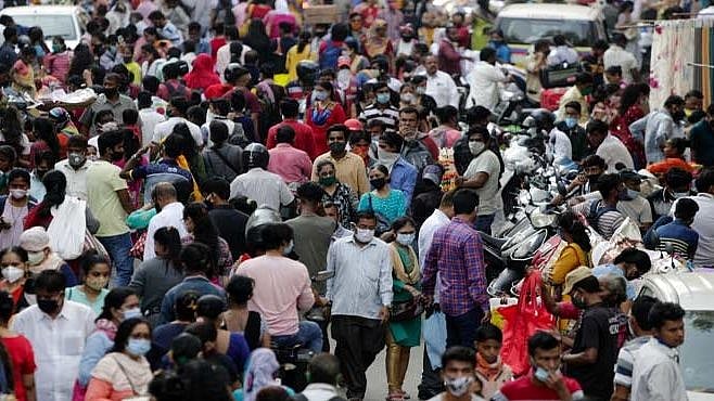 பண்டிகை காலங்களில் தமிழகத்தில் வெகுவாக அதிகரிக்கும் கொரோனா பரவல்? : கொரோனா பாதிப்பு நிலவரம் ! #COVID19