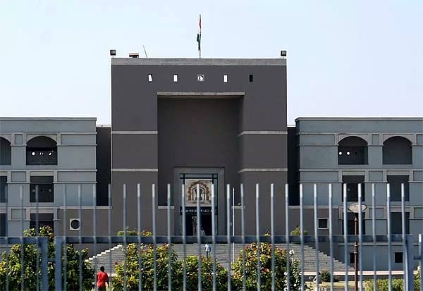 “தொடரும் நீட் தேர்வு முறைகேடு - OMR சீட்டில் சந்தேகம்” : மோடி அரசு பதிலளிக்க குஜராத் ஐகோர்ட் உத்தரவு !