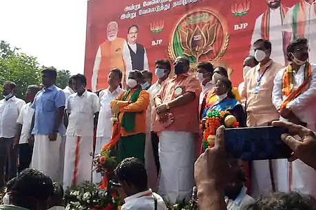 பாஜகவின் வேல் யாத்திரைக்கு அனுமதியில்லை: இது அரசியல் யாத்திரை.. வழிபாட்டுக்கானதல்ல - டிஜிபி திட்டவட்டம்!