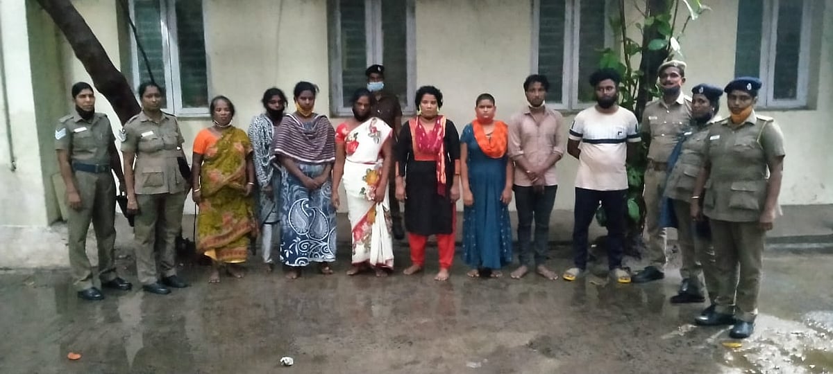 ‘வேலியே பயிரை மேயலாமா?’: 13 வயது சிறுமிக்கு பாலியல் தொல்லை: பாஜக நிர்வாகி, இன்ஸ்பெக்டர் உட்பட பலர் கைது!