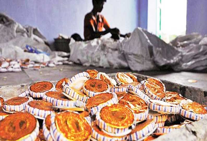 “பேராபத்தில் பட்டாசு தொழிலாளர்கள்.. அறிவியலுக்கு புறம்பான தடையை நீக்குங்கள்” - டி.ஆர்.பாலு வேண்டுகோள்!