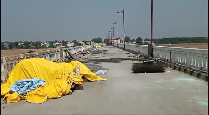 தென்பெண்ணை ஆற்றில் ஆமை வேகத்தில் நடைபெறும் மேம்பால பணியை விரைந்து முடிக்க வேண்டும் : பொன்முடி எம்.எல்.ஏ