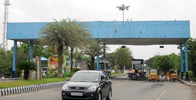 “சென்னை எல்லைக்குள் வரும் ECR, OMRல் உள்ள சுங்கச்சாவடிகளை இழுத்து மூடுங்கள்” - தயாநிதி மாறன் வேண்டுகோள்!