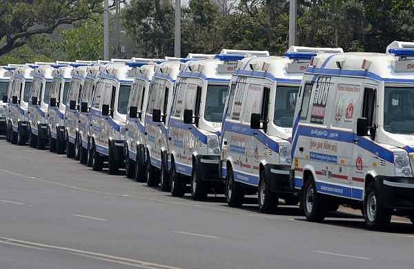 கிராமங்கள் மற்றும் மலைப்பகுதிகளில் வான்வழி ஆம்புலன்ஸ் வசதி உள்ளதா? - தமிழக அரசுக்கு ஐகோர்ட் கிளை கேள்வி!