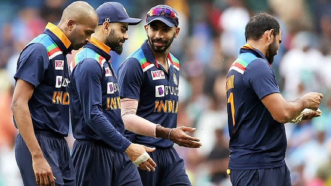 “ஆஸி தொடரில் இந்திய அணி, ‘RCB 2.O’ போல விளையாடுவது ஏன்?” : கேள்விகுள்ளாகும் கோலியின் கேப்டன்ஷிப்!