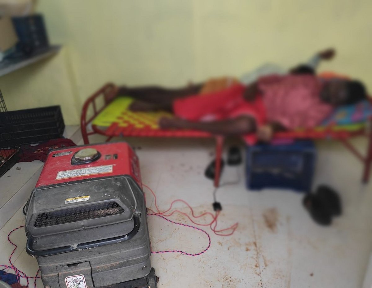 “ஜெனரேட்டரில் இருந்து வாயு கசிந்து இருவர் பலி” : செங்கல்பட்டு மாவட்டத்தில் மின்தடையால் ஏற்பட்ட சோகம்!