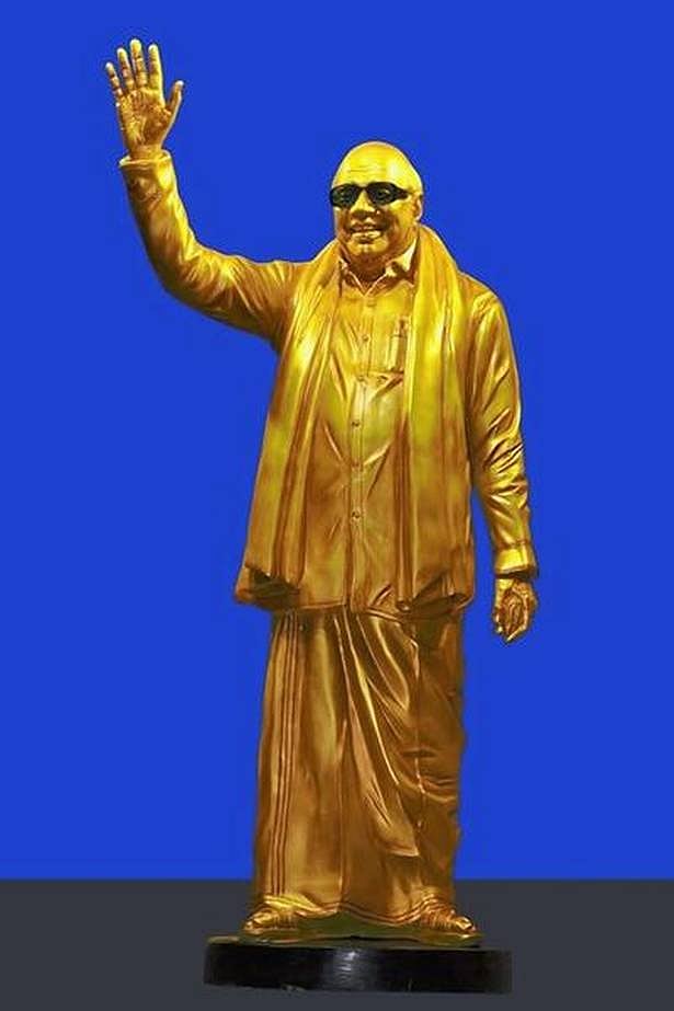 மறைந்த முதல்வர் கலைஞர் அவர்களின் சிலையை திறப்பது குறித்து தமிழக அரசு பதிலளிக்க வேண்டும்: ஐகோர்ட் உத்தரவு!