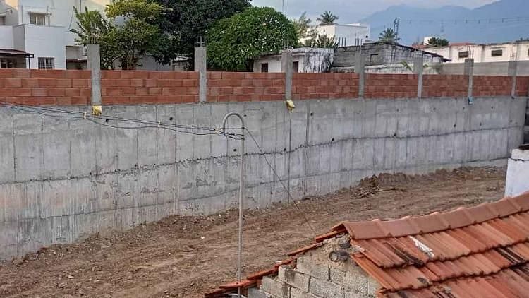 17 பேரை காவு வாங்கிய மேட்டுப்பாளையம் ‘தீண்டாமை சுவர்’ மீண்டும் அதே உயரத்தில் கட்டப்பட்டது !