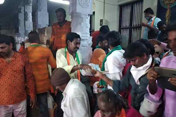 “பிரியாணி, பணம் வேணும்னா போலிஸ்ல பேர் கொடுங்க” - வேல் யாத்திரைக்கு  பலவந்தமாக ஆள் திரட்டும் பா.ஜ.க!