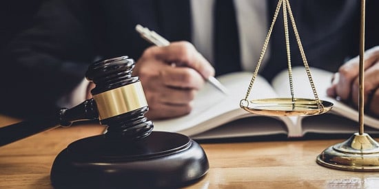 மாவட்ட நீதிபதி பணித் தேர்வில் 6 பேர் மட்டுமே தேர்ச்சி: பா.ஜ.க குறிக்கோளை நிறைவேற்ற முயல்கிறதா தமிழக அரசு?