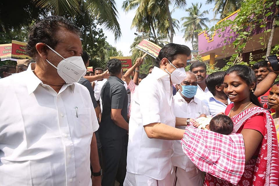 மரக்காணத்தில் தி.மு.கவின் ‘மக்கள் கிராமசபை கூட்டம்’ - மு.க.ஸ்டாலினுக்கு மக்களின் உற்சாக வரவேற்பு! (ALBUM)