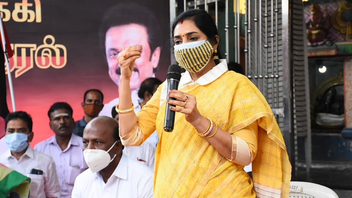 “மோடி அரசுக்கு ஒத்து ஊதும் அதிமுக அரசை தூக்கி எறிய மக்கள் தயாராக இருக்கிறார்கள்”: தமிழச்சி தங்கபாண்டியன்!