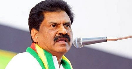 “சர்வாதிகாரப் போக்கில் செல்லும் அ.தி.மு.க, தேர்தலின் மூலம் சரியான பாடத்தை கற்கும்” : ஈ.ஆர்.ஈஸ்வரன் சாடல்!