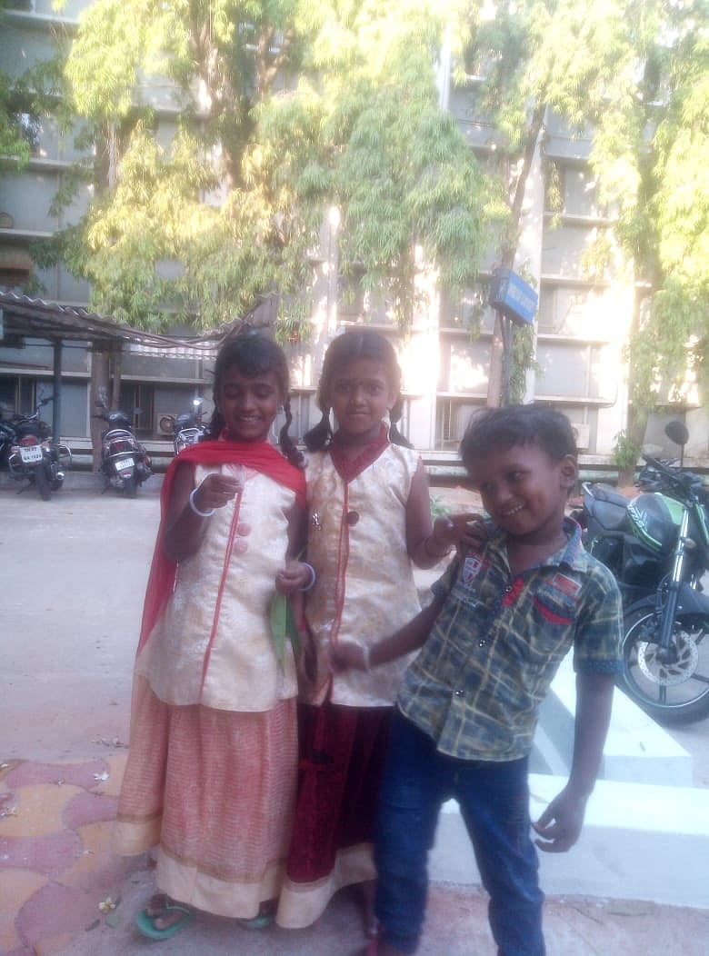 அதிமுக ஆட்சியில் தொடரும் கந்துவட்டி கொடுமை.. விழுப்புரத்தில் 3 குழந்தைகள் உட்பட ஐவர் தூக்கிட்டு தற்கொலை !