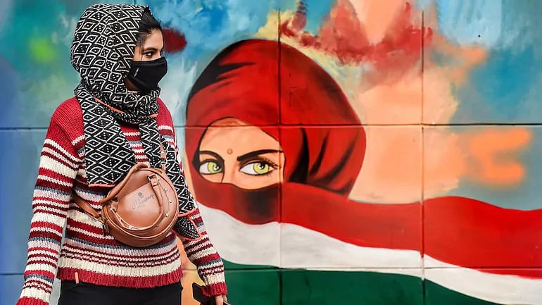 இந்தியாவுக்குள் வந்தது பிரிட்டன் ரிட்டன் கொரோனா.. தமிழகத்தில் ஒருவர் உட்பட 7 பேருக்கு தொற்று பாதிப்பு..!