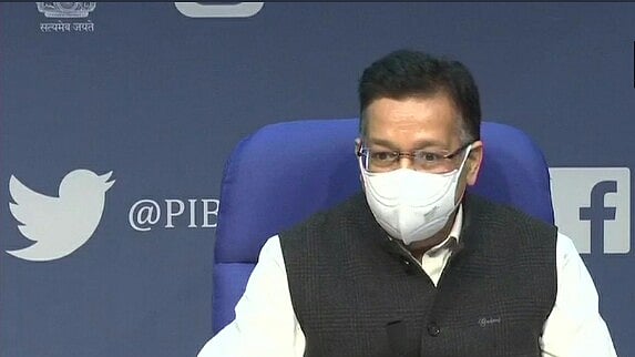 “இன்னும் சில வாரங்களில் கொரோனா தடுப்பூசிகளுக்கு அனுமதி” - சுகாதாரத்துறை செயலர் தகவல்!