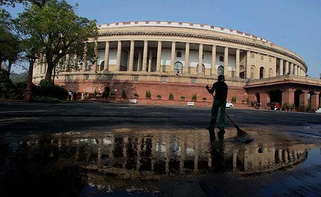 விவசாயிகள் போராட்டத்தால்  குளிர்காலக் கூட்டத்தொடர் ரத்து? கொரோனாவை காரணம் காட்டும் மோடி அரசு..!