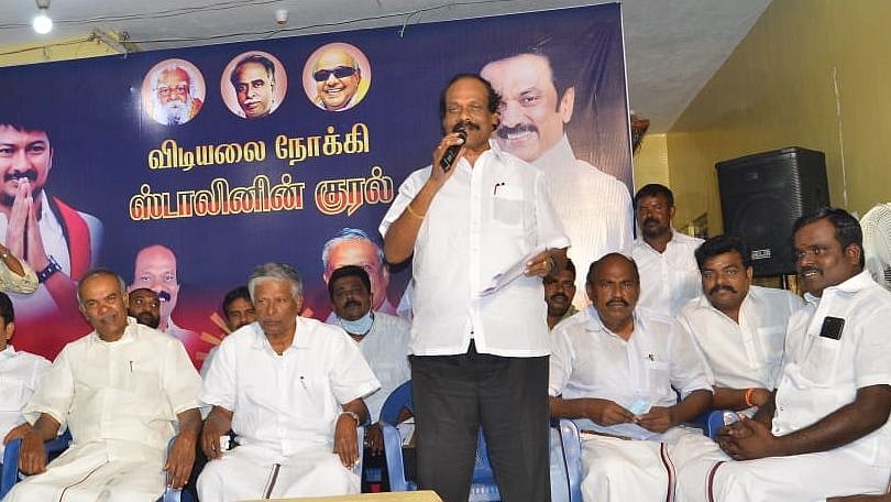 “மக்களை ஏமாற்றும் அதிமுக- பாஜக கூட்டணிக்கு முற்றுப்புள்ளி வைக்க வேண்டும்”: பரப்புரையில் ஐ.லியோனி விளாசல்!
