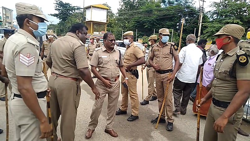 “ராஜேந்திர பாலாஜி நாக்கை அடக்கிக் கொள்ளவேண்டும்; இதுவே கடைசி எச்சரிக்கை” : கொந்தளித்த விருதுநகர் தி.மு.க!