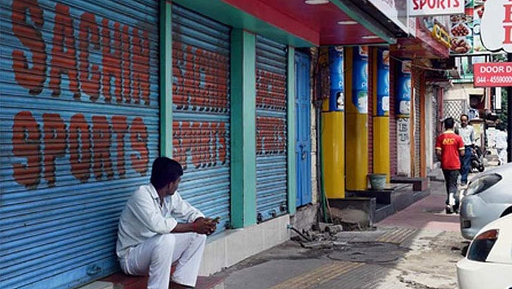 வேளாண் சட்டத்துக்கு எதிரான ‘பாரத் பந்த்’ எதிரொலி: தமிழகத்தில் 1 லட்சம் போலிஸார் குவிப்பு!