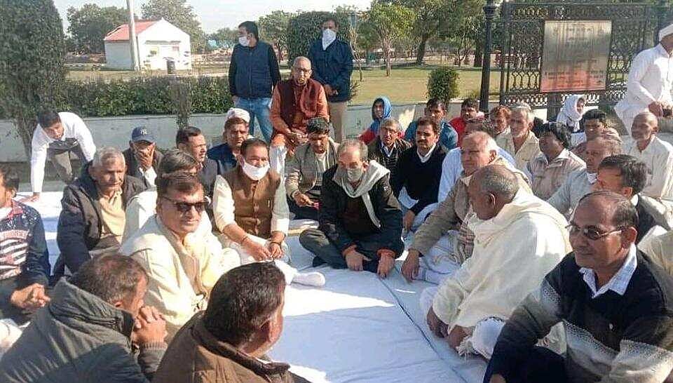 விவசாயிகளுக்கு ஆதரவாக களமிறங்கிய முன்னாள் பாஜக அமைச்சர்.. மோடி அரசுக்கு நீடிக்கும் நெருக்கடி!