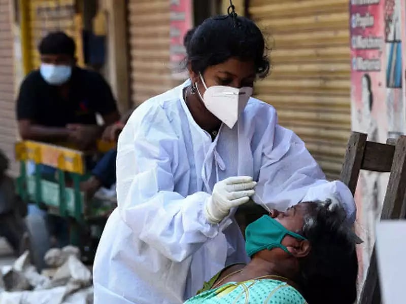 தமிழகத்தில் இன்று 15 பேர் கொரோனா பாதிப்பால் பலி.. புதிதாக 1,391 பேருக்கு தொற்று! #Covid19