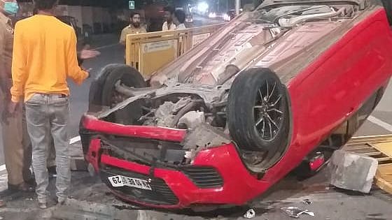 குடிபோதையில் காரை ஓட்டி விபத்து ஏற்படுத்திய காவல் உதவி ஆணையர் மகன் மீது வழக்குப் பதிவு - போலிஸ் விசாரணை !