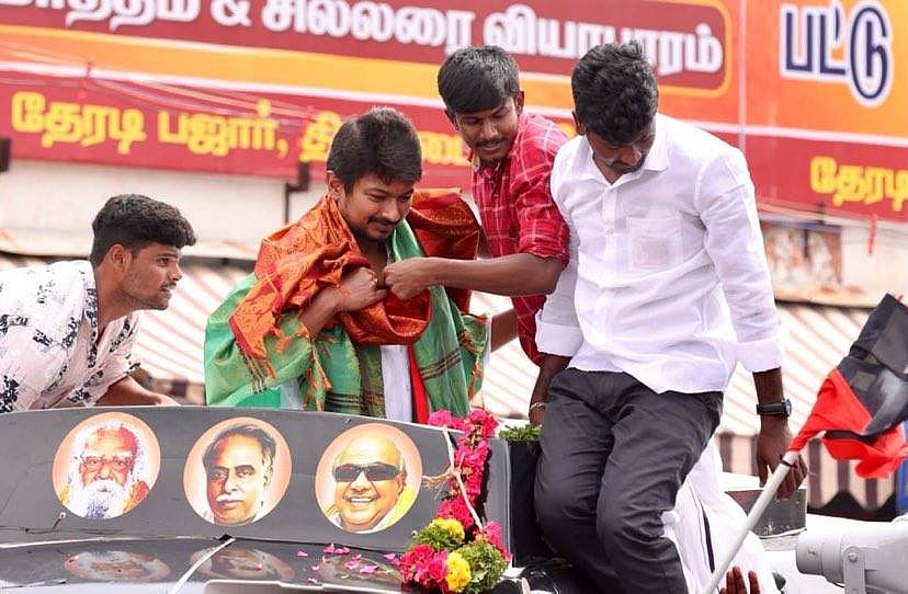 "குற்றவாளிகளை காப்பாற்றிய அடிமைகள், தி.மு.க ஆட்சியில் கம்பி எண்ணுவது உறுதி” : உதயநிதி ஸ்டாலின் (Album)