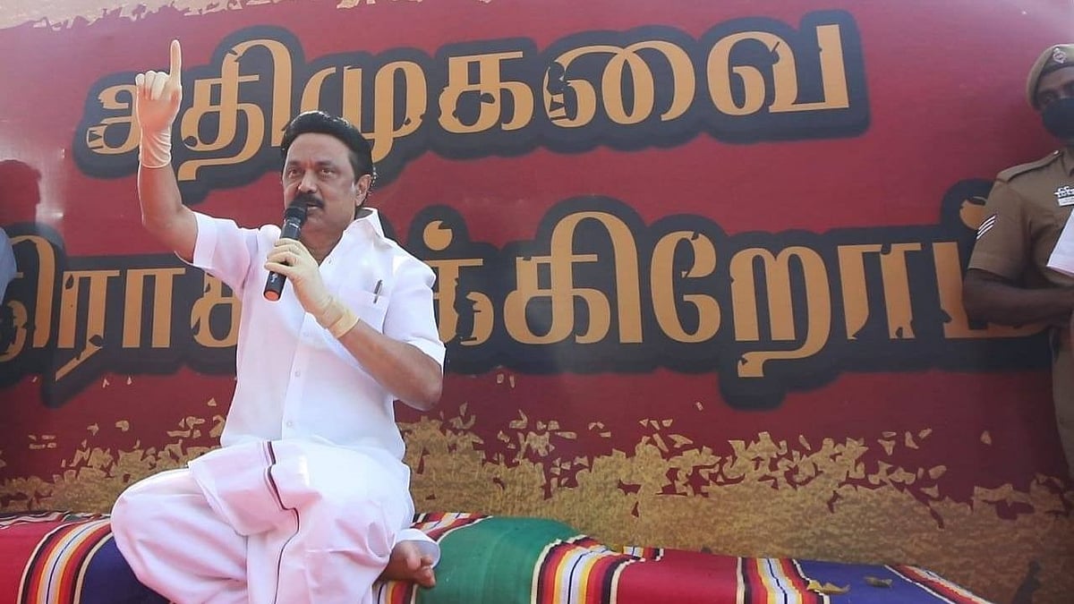 “தி.மு.க ஆட்சிக்கு வந்ததும் மகளிர் சுயஉதவி குழுக்களுக்கு தனி அமைப்பு உருவாக்கப்படும்” : மு.க.ஸ்டாலின் !