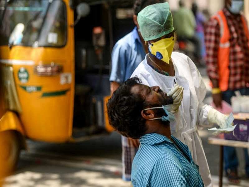 கொரோனாவால் பாதிக்கப்பட்டவர்களில் இன்று மட்டும் 1,029 பேர் டிஸ்சார்ஜ்... 8,380 பேருக்கு சிகிச்சை! #Covid19