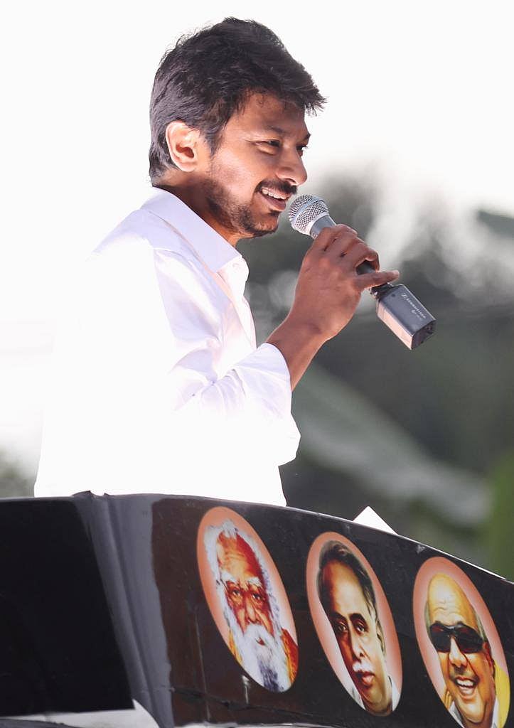 ‘விடியலை நோக்கி ஸ்டாலினின் குரல்’ தேர்தல் பரப்புரை - உதயநிதி ஸ்டாலினுக்கு மக்கள் வரவேற்பு! (Album)